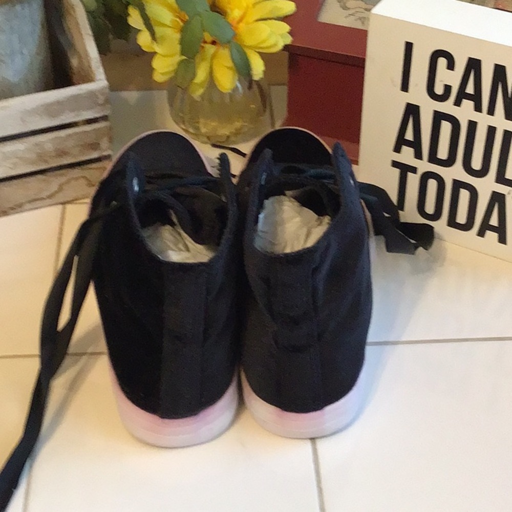 ‘Joe Boxer’ Teen Ry Black Velour Hi-Top Sneakers - Picture 4 of 7